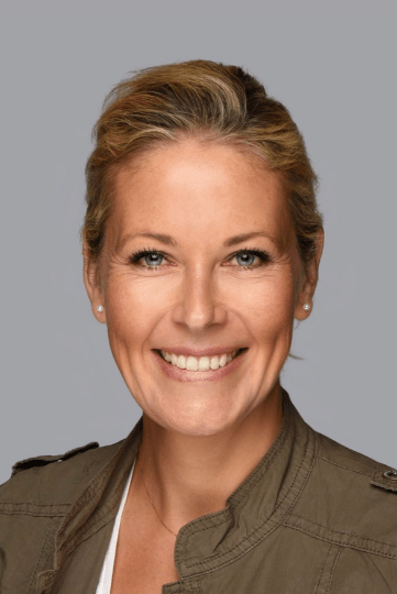 How We Teach | International College Spain - Feature Cards Pattern