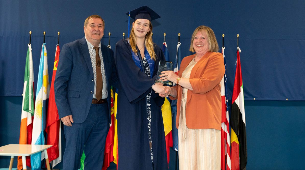 ICSMadridGraduationPhoto21195x668jpg
