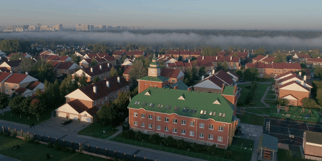Principal's Welcome | The International School of Moscow-Content Page Header-ISM Rosinka Campus Skyline611zon