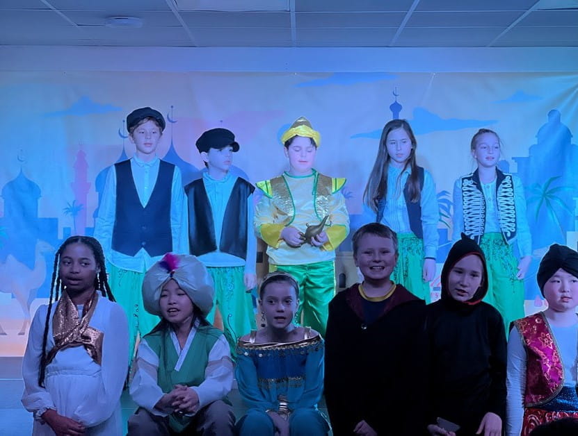 83297paddedw982h628of1f8f4f3img3340jpg