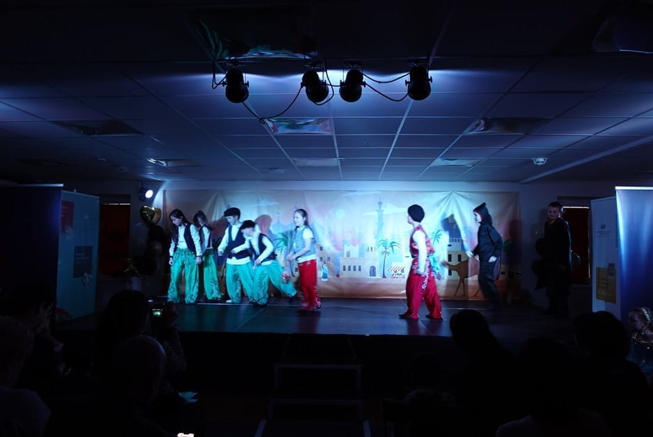 83298paddedw982h628of1f8f4f3dsc01922jpg