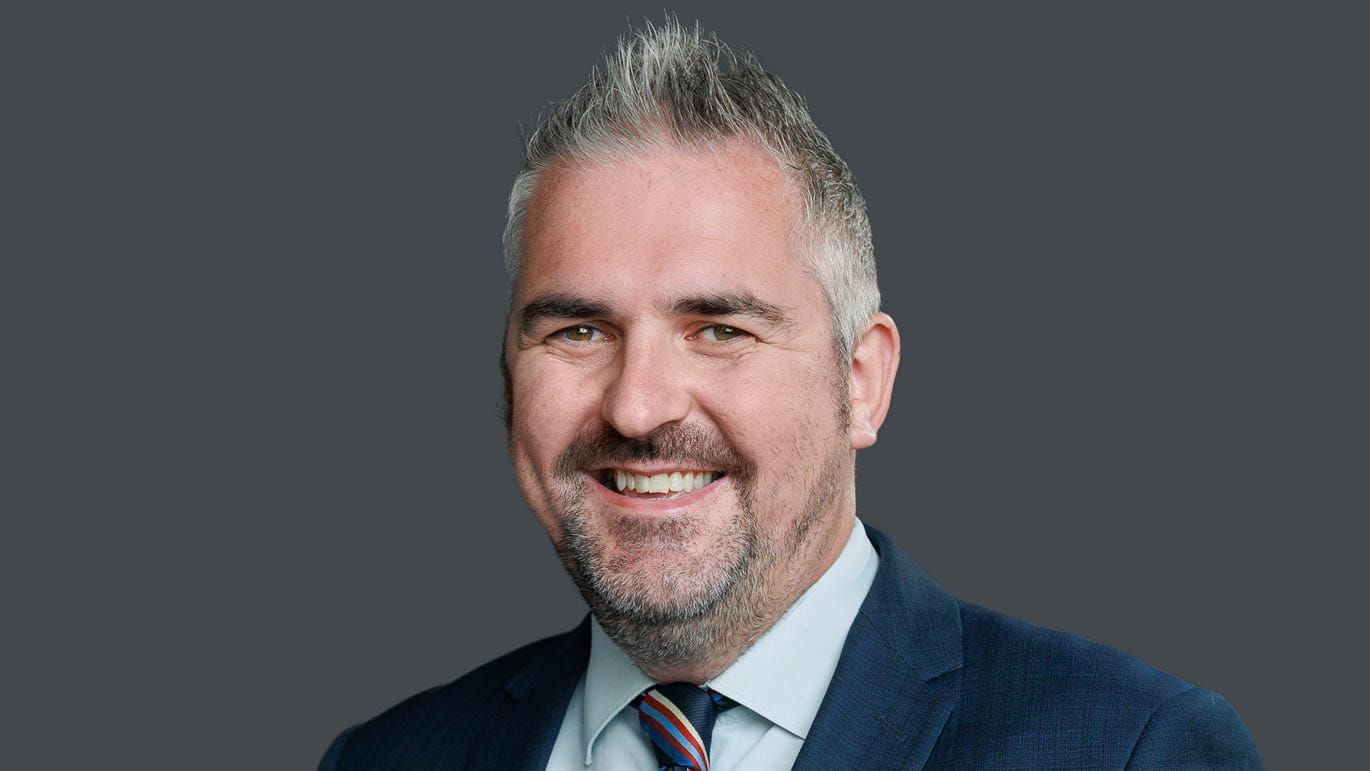 Chris Charlton - Chris Charlton