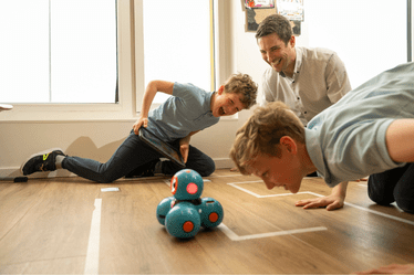 Academic Excellence | La Côte International School Aubonne, Switzerland - 04 - visualTimeline WithTags