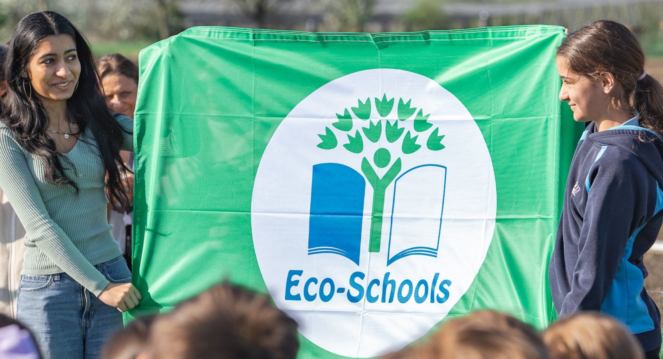 Apprendre à prendre soin, apprendre à agir : l’impact social à LCIS - Social Impact