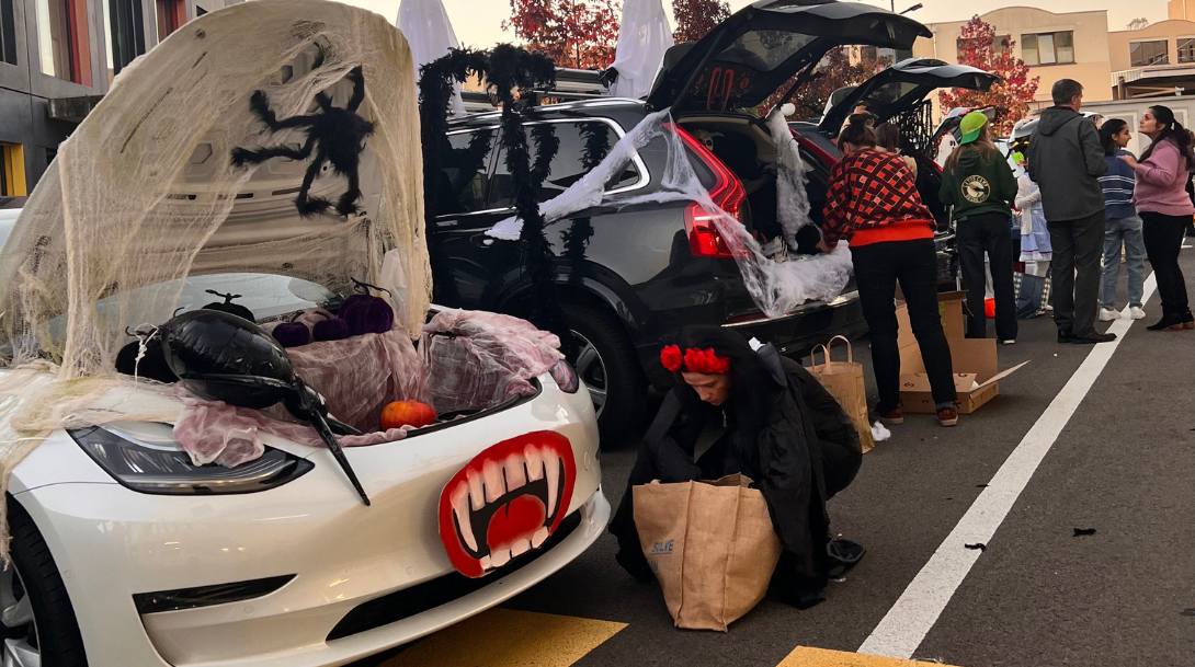 PTA | La Côte International School Aubonne, Switzerland - Carousel Default Full