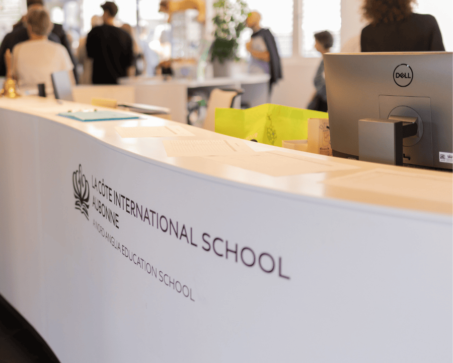 Visitez-nous | La Côte International School Aubonne, Suisse - ON CAMPUS - School Tour
