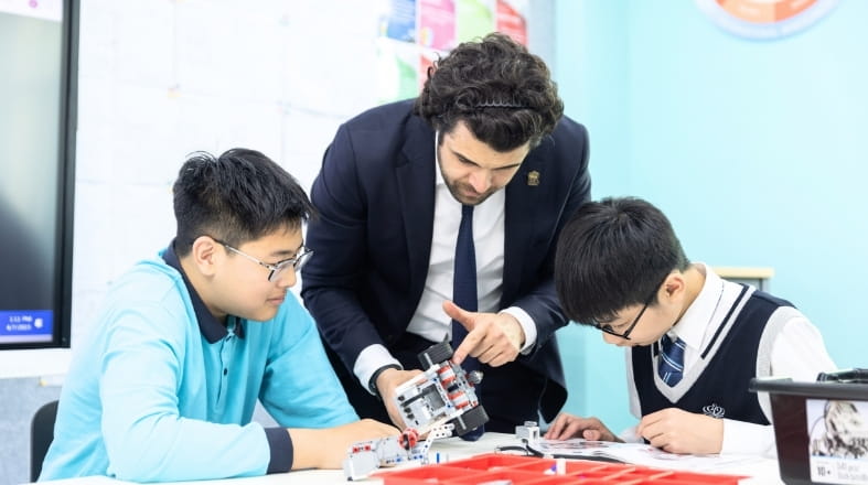 Open Days and Tours | Léman International School Chengdu - 05 - visualTimeline