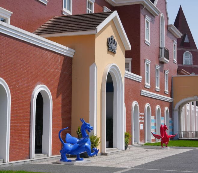 我们的设施画廊 |成都莱蒙国际学校 - Main Gallery