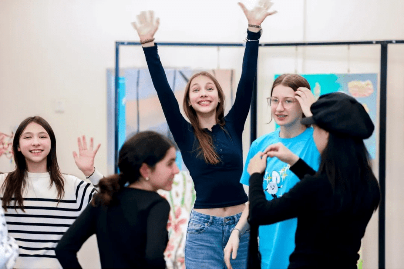 乐盟学生在北京诺德安达表演艺术节大放异彩 - Students Shine at the NAE Performing Arts Festival in Beijing