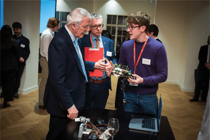 Alumnus Giulios Memorable Visit - Alumnus Giulios Memorable Visit