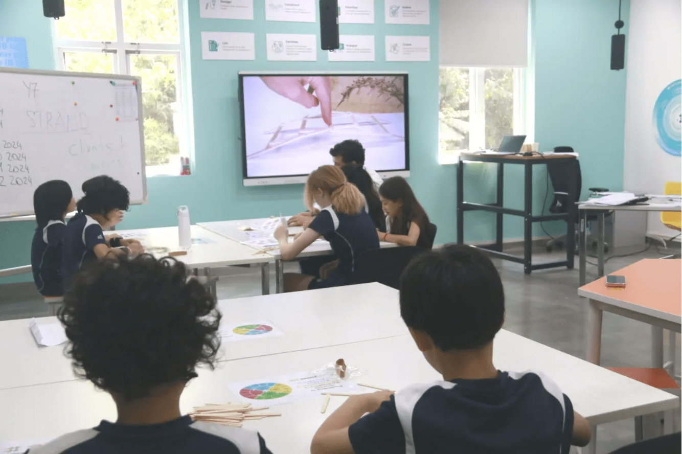 建造达芬奇大桥:亲身实践的工程冒险 - Building a Da Vinci Bridge A Hands-On Engineering Adventure