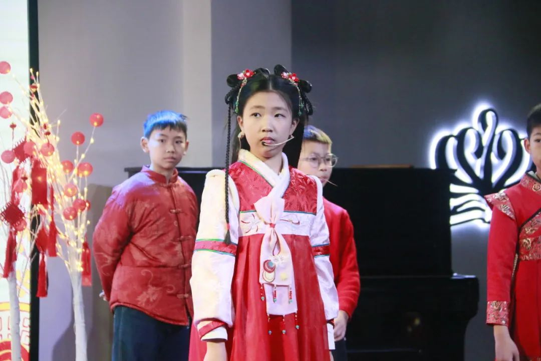 龙年新春庆祝活动 - Chinese New Year with Performances and Temple Fair