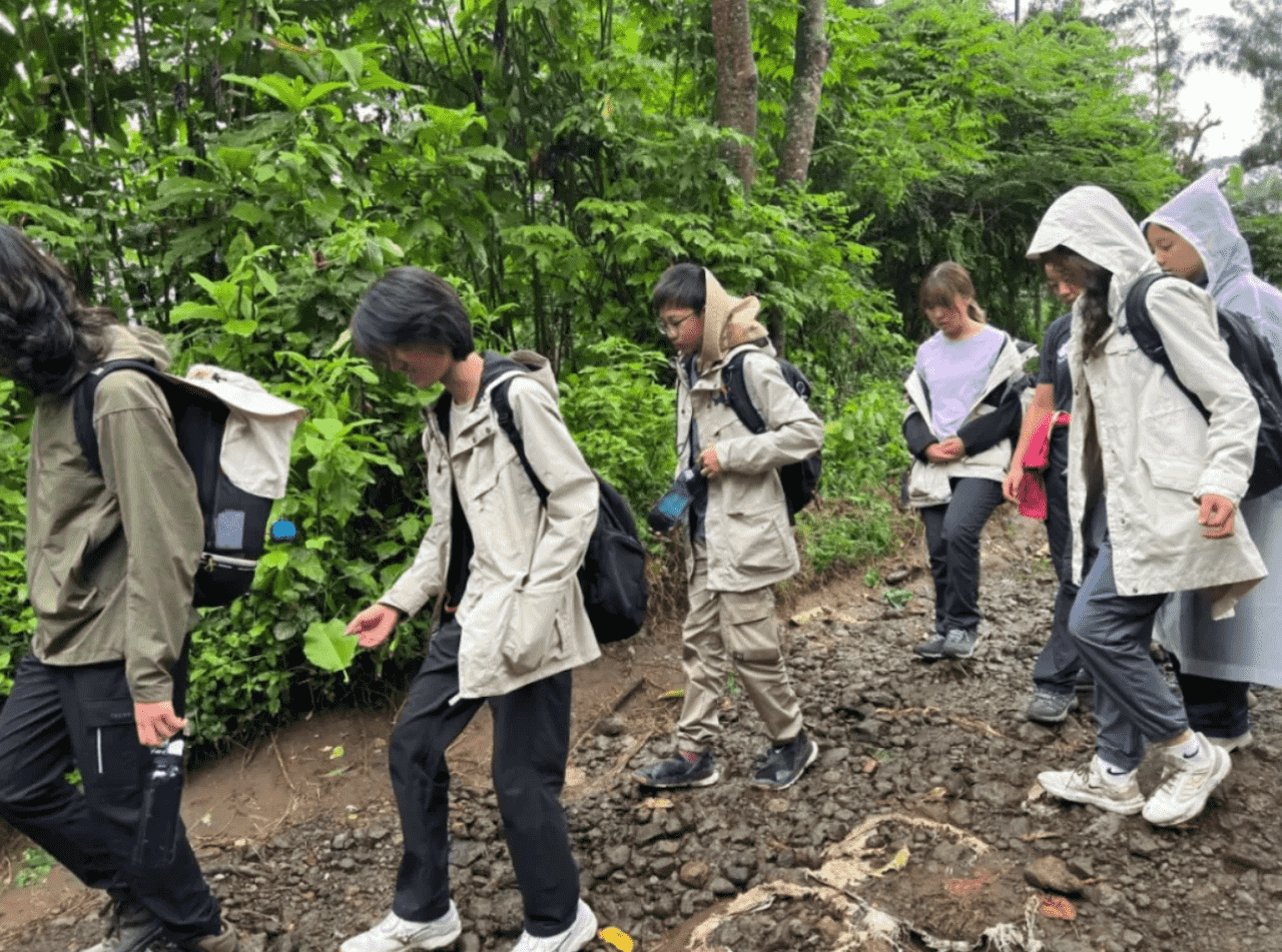 Leadership and community service - Leadership and community service