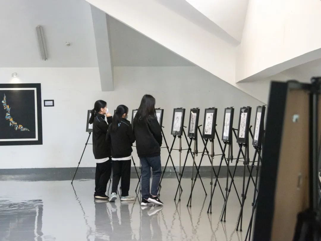 欢迎我们的新任校长 - Introducing our new Principal