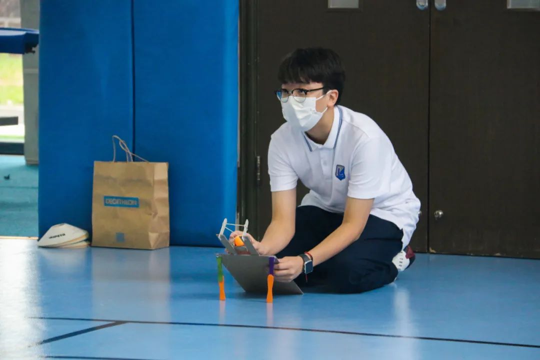 欢迎我们的新任校长 - Introducing our new Principal