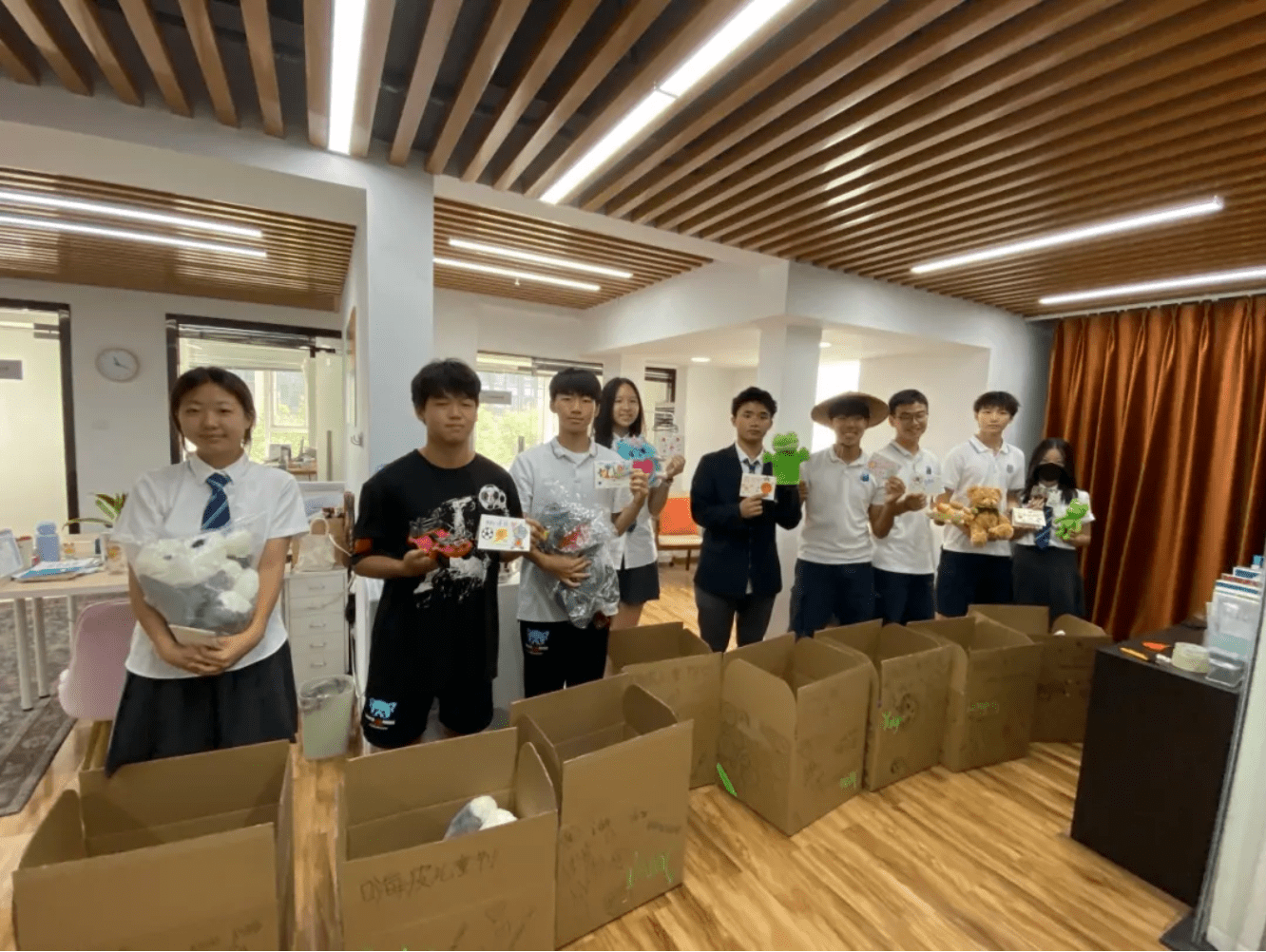 SI Distinct Bronze - SI Distinct Bronze