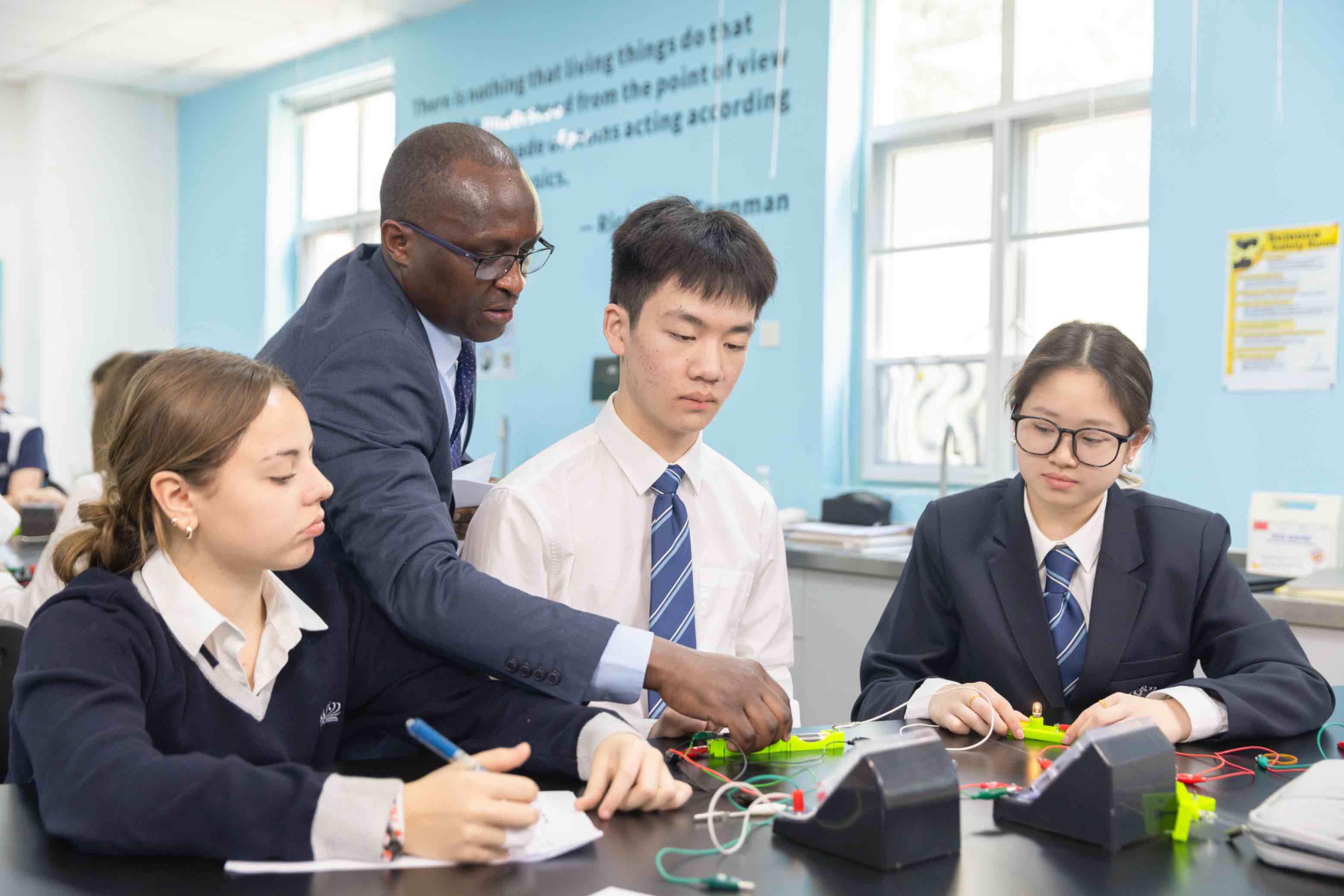 Léman’s IB Middle Years Programme | LIS Chengdu - Small Text And Image 2