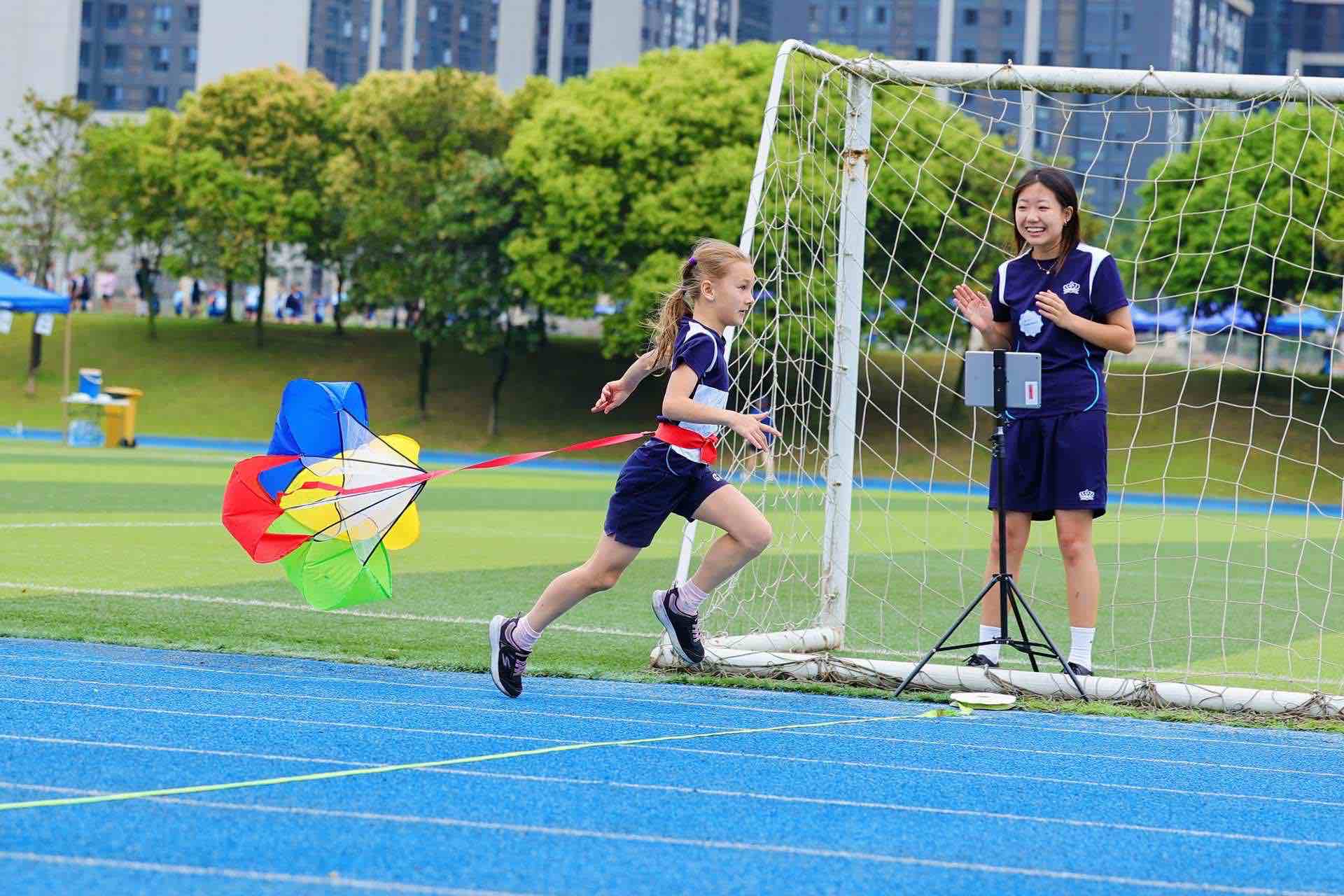 Outstanding Experiences | Léman International School Chengdu - 04 - Feature Cards Pattern - Creativity and Culture