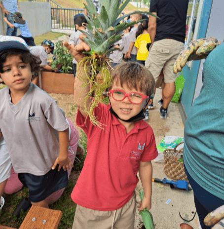 Outstanding Experiences | Metropolitan School of Panama - Small Text And Image - Summer Camps