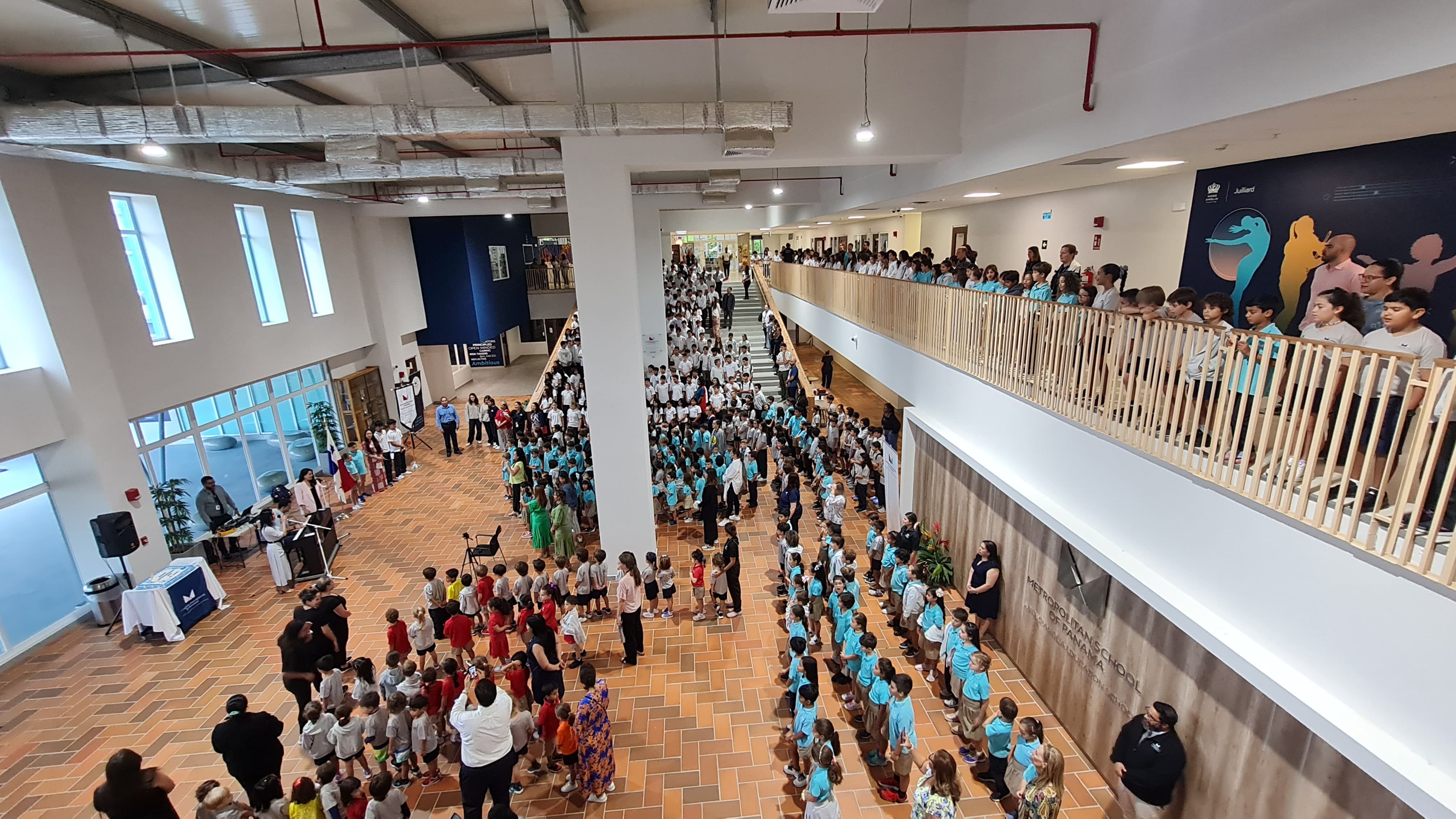 Celebrando 12 Años: Inspirando la Excelencia en la Educación - MET 12 Birthday