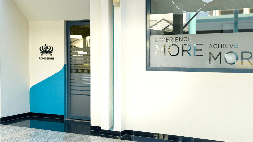 Discover the full step-by-step school application process in Qatar for both local and international families. Learn requirements, documents, assessments, and enrollment insights from NAISAK’s Admissions Manager, Mr. Waleed Al-Qassem. Perfect guide for parents applying to schools in Qatar.