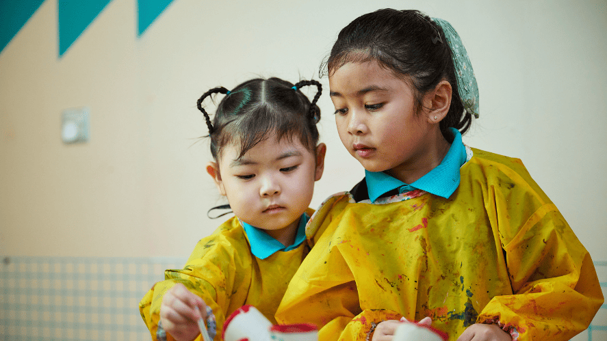 Discover 5 key skills children can develop before Year 1, from phonics and early maths to communication and independence, with NAISAK's EYFS experts.