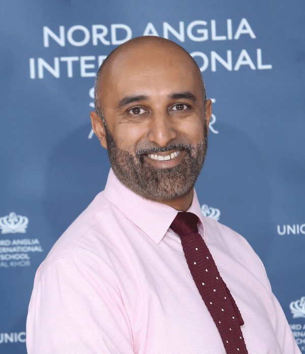 How We Teach | Nord Anglia International School Al Khor - Feature Cards Tabs