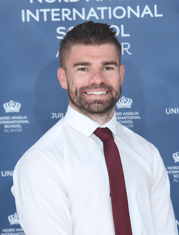 How We Teach | Nord Anglia International School Al Khor - Feature Cards Tabs