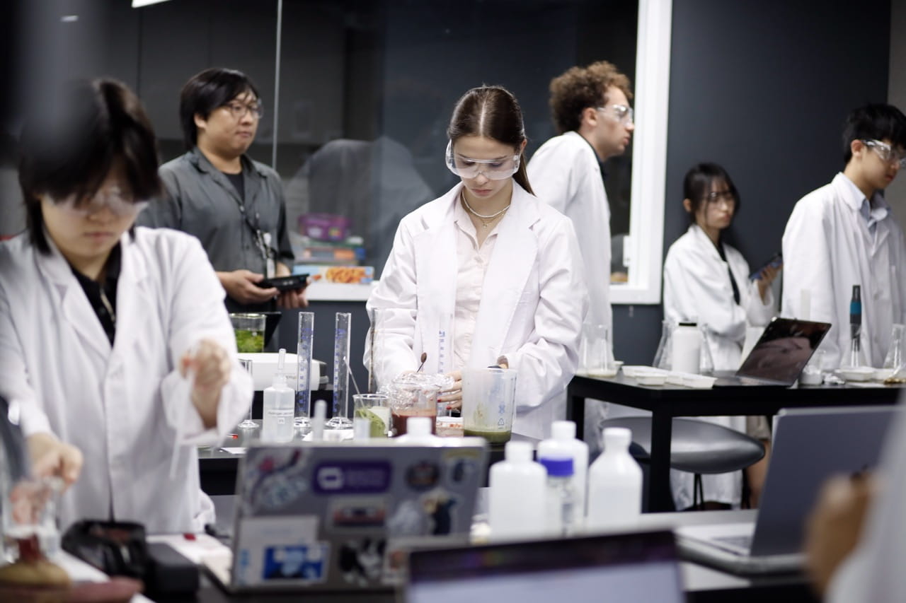 A levels in Hong Kong | Sixth Form at NAIS Hong Kong - Image-50-50 1