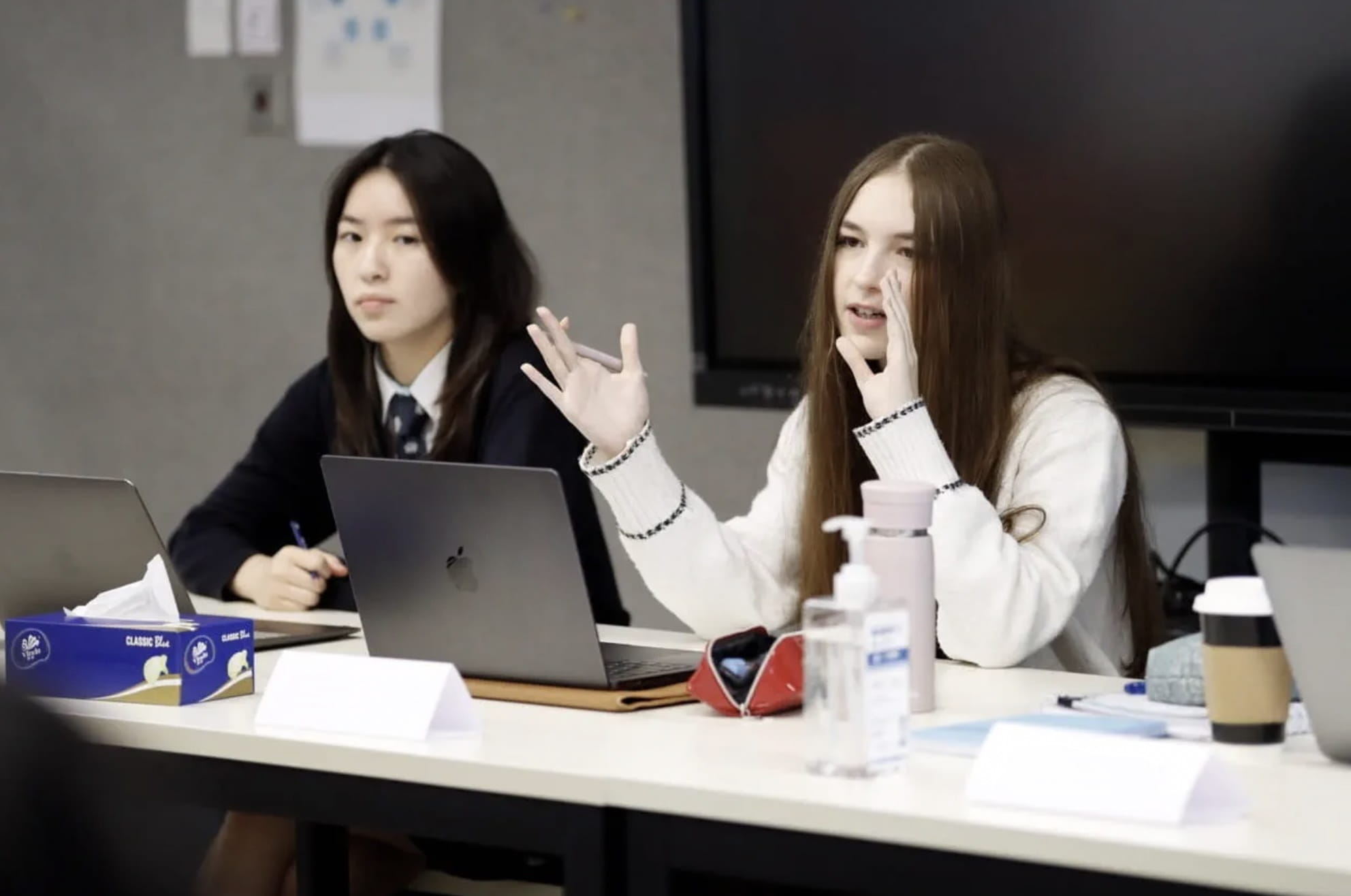 A levels in Hong Kong | Sixth Form at NAIS Hong Kong - Image-1-right-our-curriculum