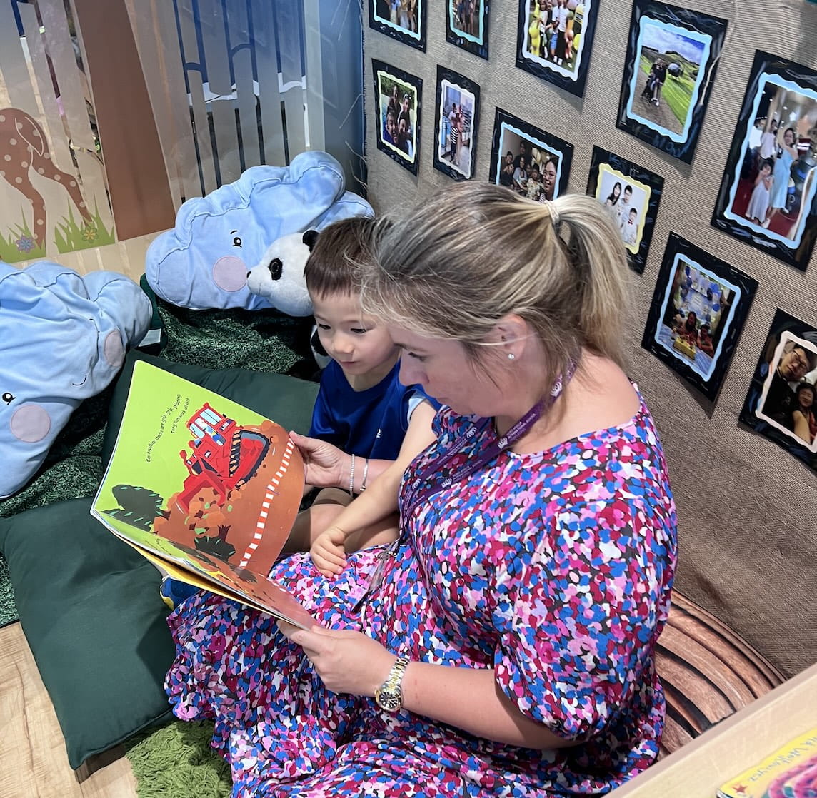 Tuition Fees | Nord Anglia International School Hong Kong - Feature Cards Pattern