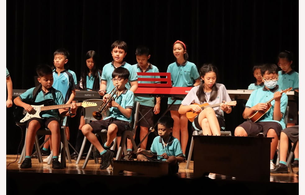 279487paddedw982h628of1f8f4f37jpg