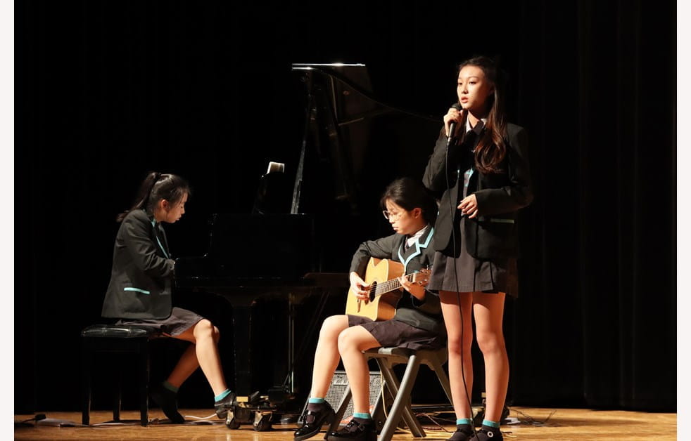 279488paddedw982h628of1f8f4f38jpg