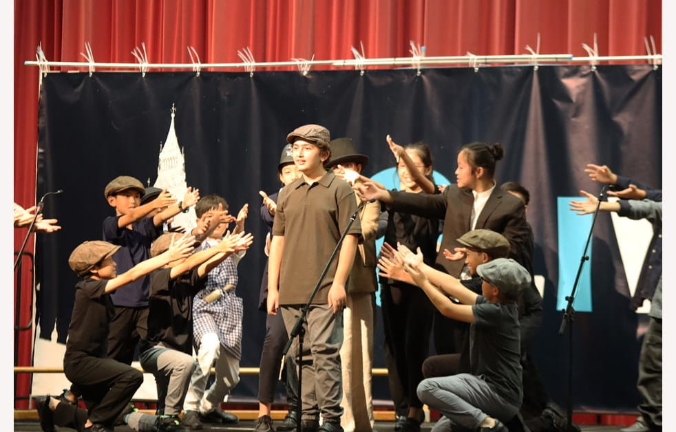 279533paddedw982h628of1f8f4f3y6drama3jpg