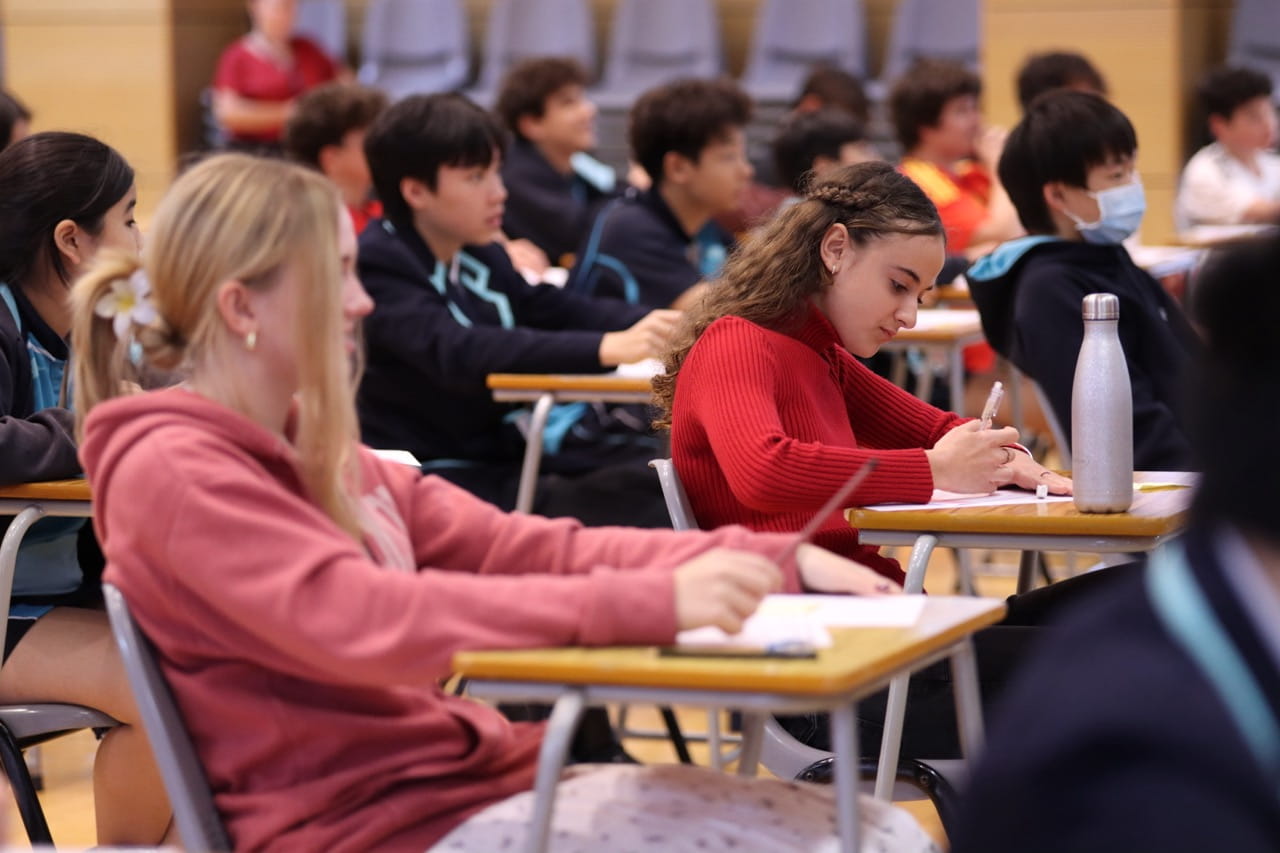 Secondary Campus Weekly Update - Secondary Campus Weekly Update