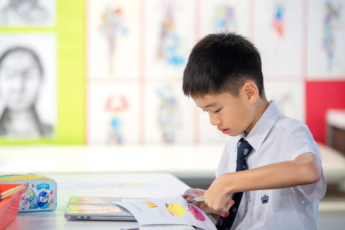 An Exceptional International School In Hong Kong - Feature Cards Pattern - METACOG