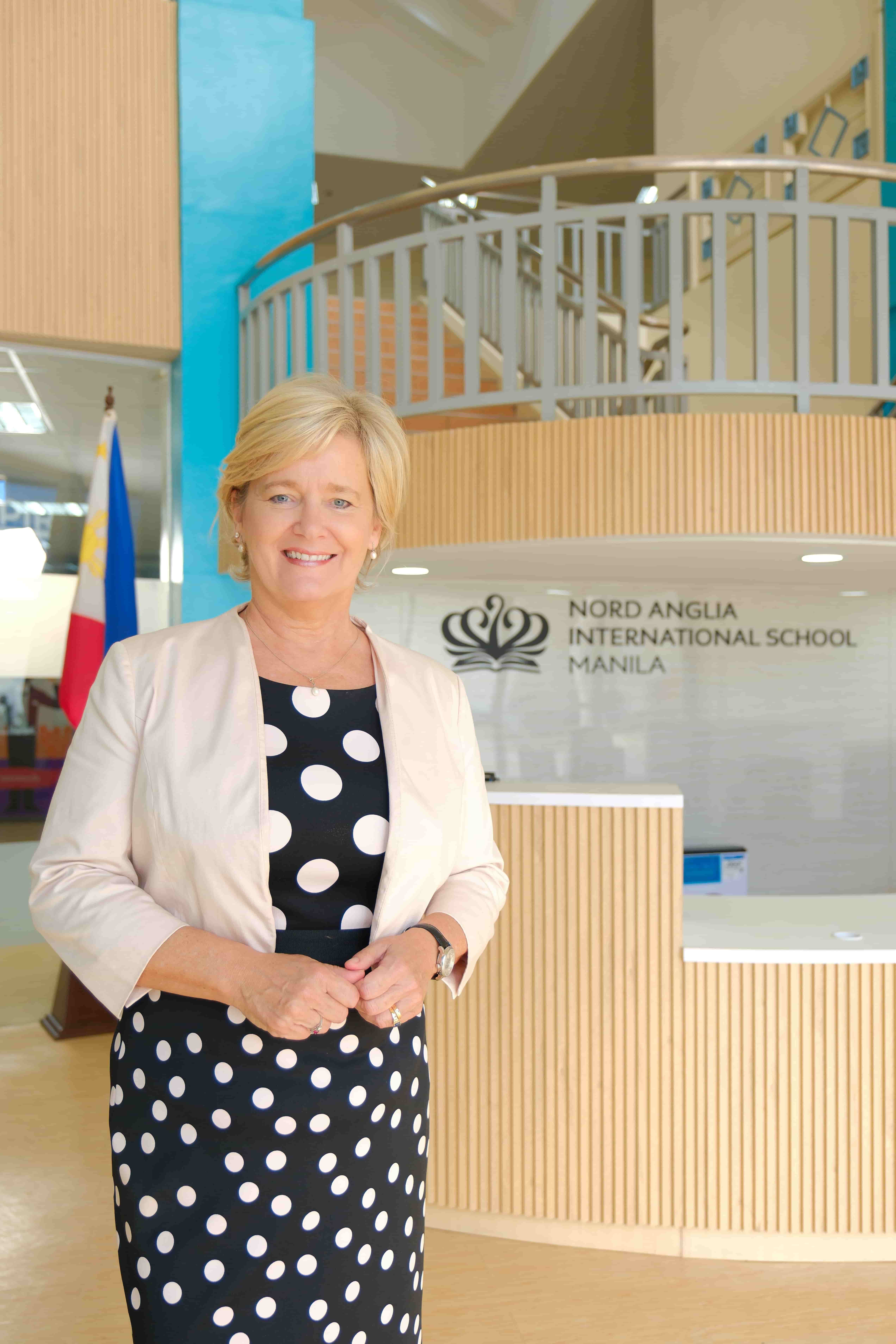 International School Manila Teachers | NAIS Manila - Feature Cards Tabs