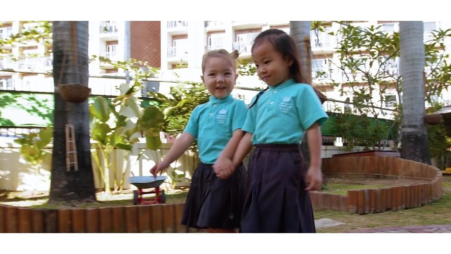 Hints and Tips to Help Your Child Settle into a New School | Nord Anglia International School Manila-hints-and-tips-to-help-your-child-settle-into-a-new-school-We are NAIS Manila 0479 2