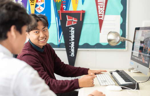 Admissions | Nord Anglia International School Shanghai Pudong - Alumni cards