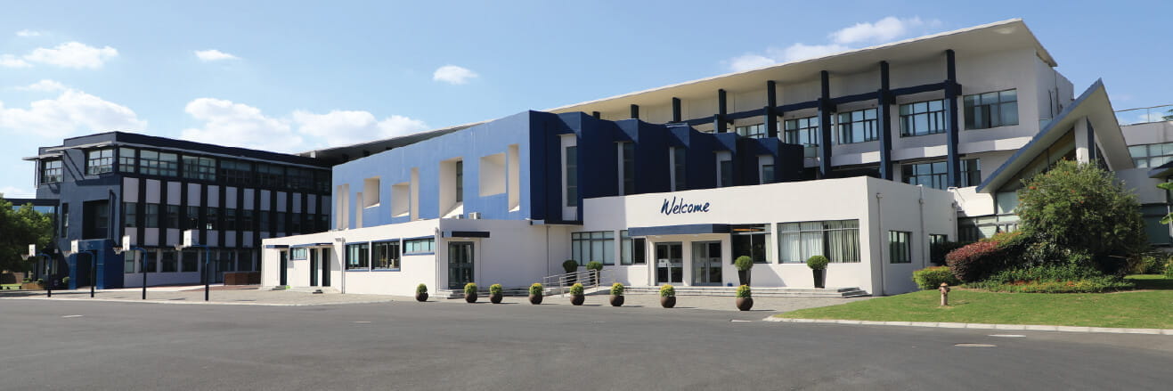 关于上海英国学校浦东校区 | 上海浦东国际学校 - 01 Tertiary Page Header