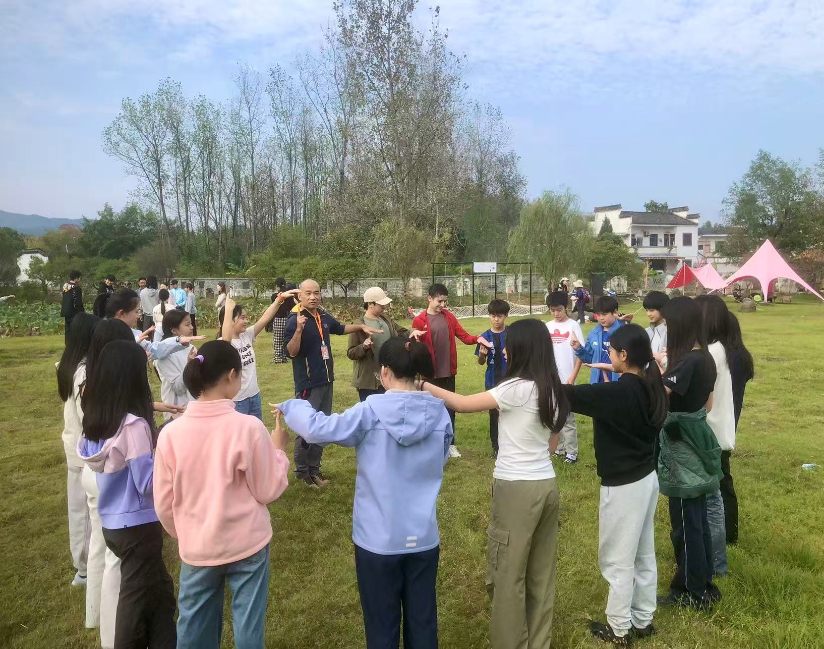 Year 8 and 9 Explore Huangshan for Enrichment Week - Year 8 and 9 Explore Huangshan