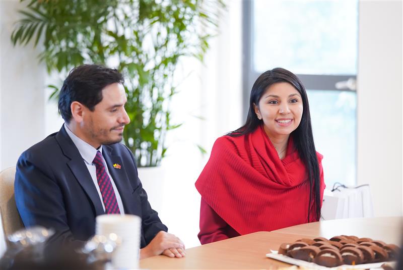 An amazing opportunity to meet the General Consul of Colombia - Mr. Daniel Cruz Cárdenas - Colombia