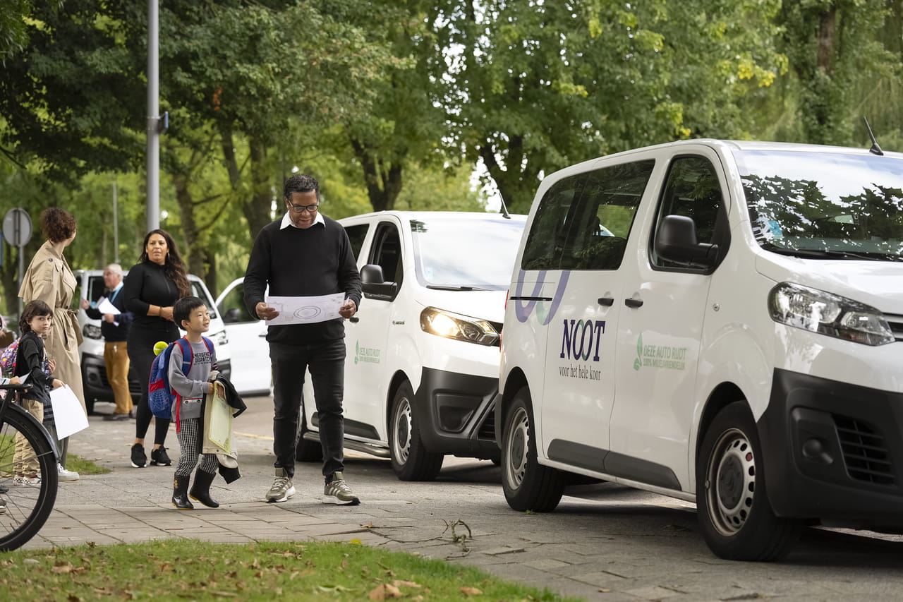 School Bus Rotterdam | NAIS Rotterdam - Content Page Header