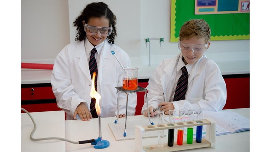 RoboSnail and furry wetsuit inventor wants students to look to the animal world for engineering inspiration - robosnailandfurrywetsuitinventorwantsstudentstolooktotheanimalworldforengineeringinspiration