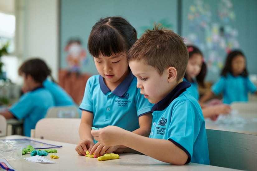 How schools build strong English development daily - english-development-everyday-learning