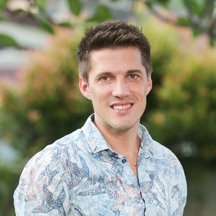 NAS Jakarta Teachers | Nord Anglia School Jakarta - Feature Cards Tabs