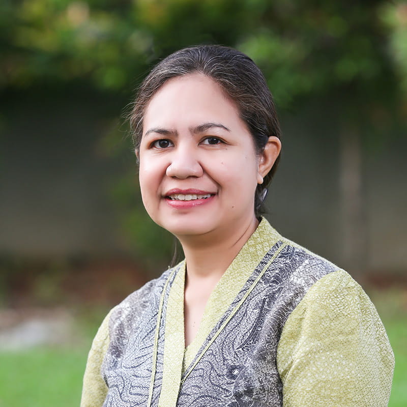 NAS Jakarta Teachers | Nord Anglia School Jakarta - Feature Cards Tabs