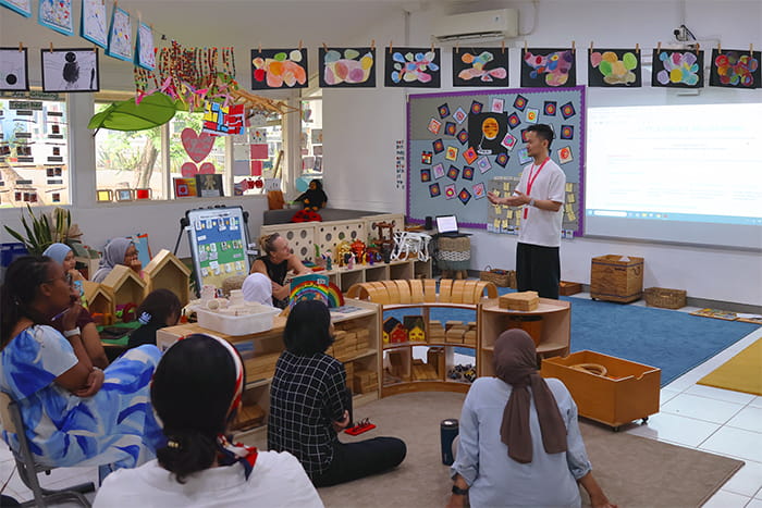 Building Confident Communicators at NAS Jakarta - Building Confident Communicators at NAS Jakarta