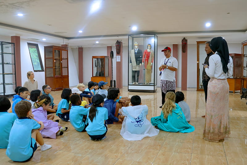 IPC Learning Comes to Life: Exploring Indonesian Architecture at Taman Mini - Exploring Indonesian Architecture at Taman Mini