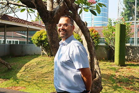 NAS Jakarta Teachers | Nord Anglia School Jakarta - Feature Cards Tabs